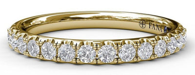 14kt Yellow Gold Diamond Band