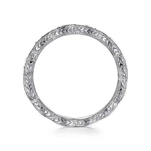 14K White Gold Diamond Bujukan Marquise Station Ring