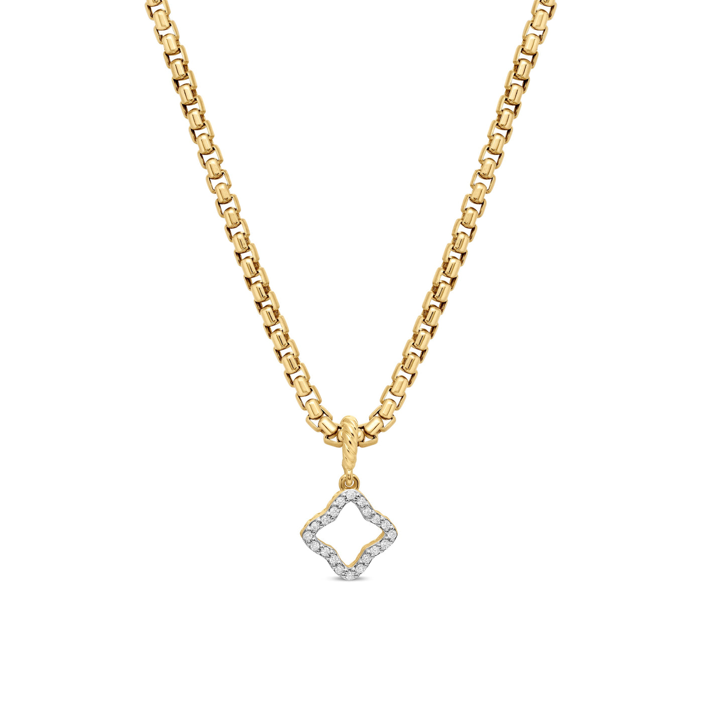 Quatrefoil Amulet in 18K Yellow Gold with Diamonds, 19.7mm