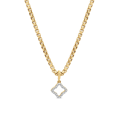 Quatrefoil Amulet in 18K Yellow Gold with Diamonds, 19.7mm