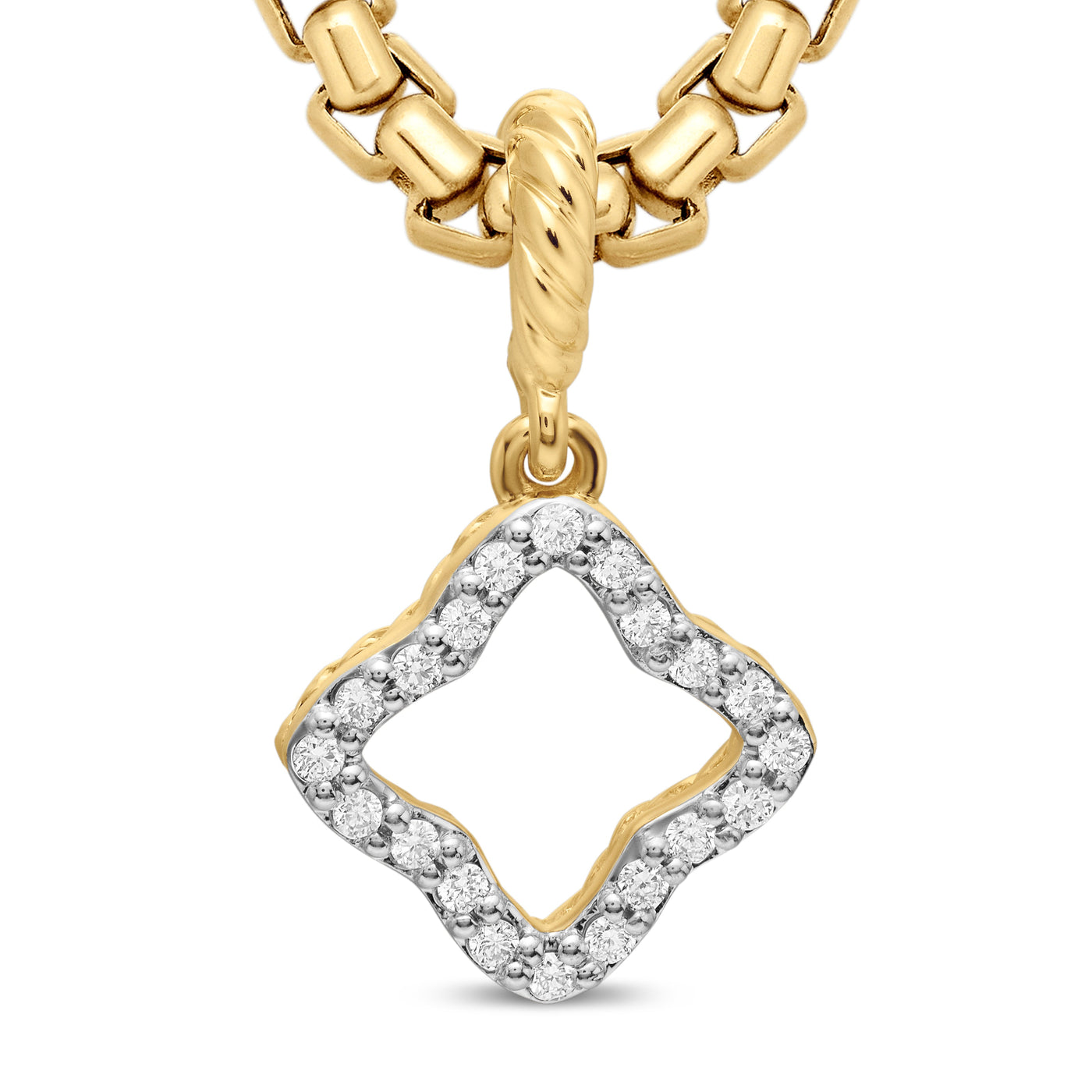 Quatrefoil Amulet in 18K Yellow Gold with Diamonds, 19.7mm