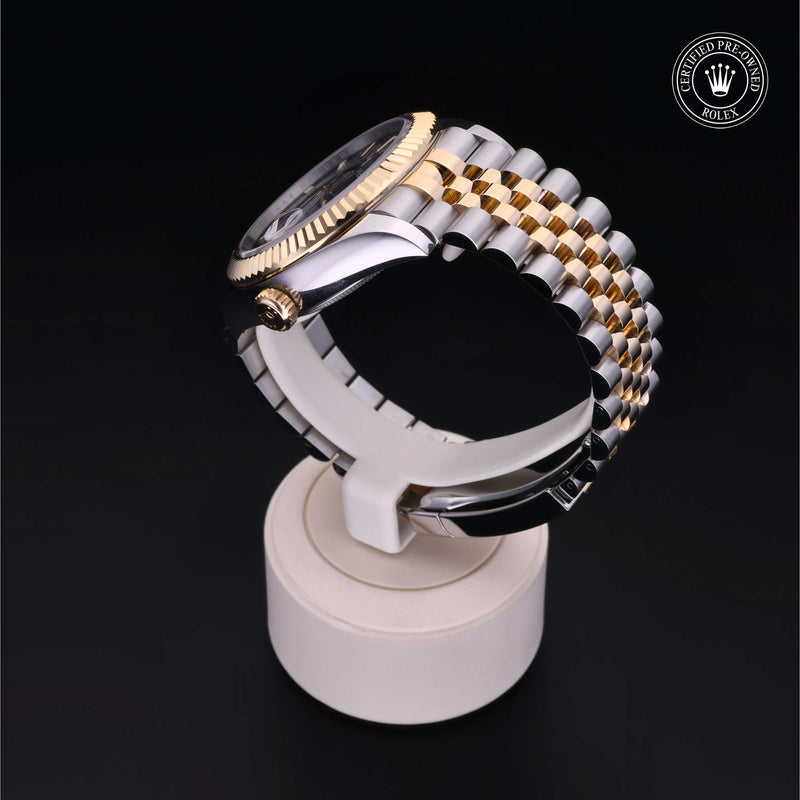 Rolex Sky-Dweller 42