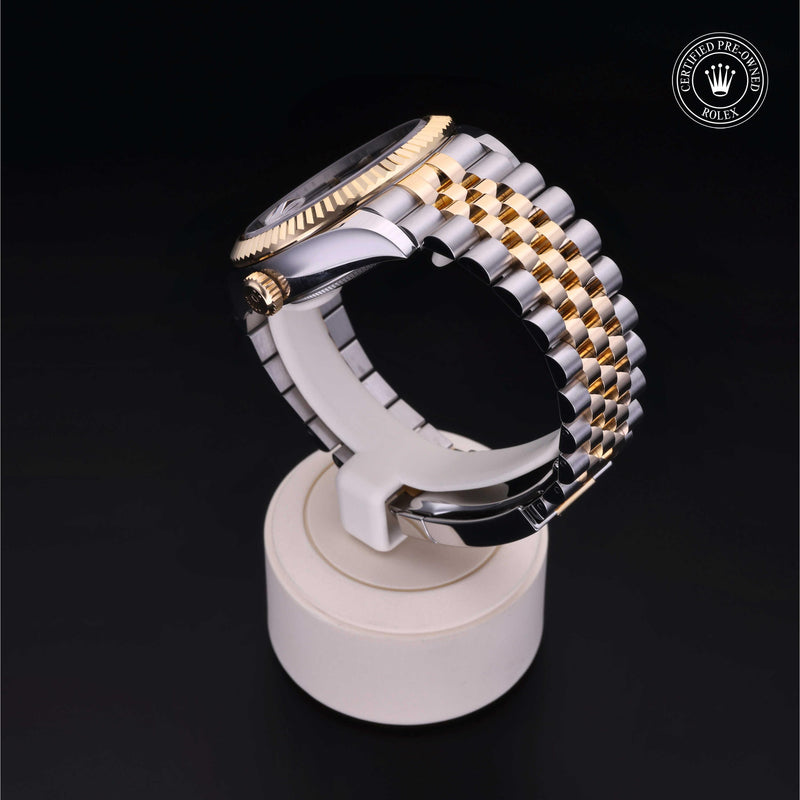 Rolex Sky-Dweller 42