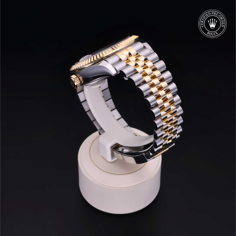 Rolex Sky-Dweller 42