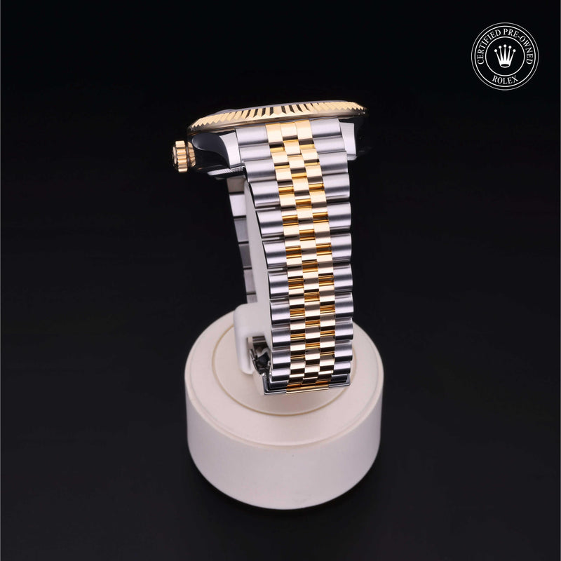 Rolex Sky-Dweller 42