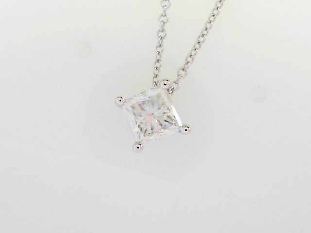 14KWG 1.00CT FOF PC DIA SOL PEND ON CHAIN